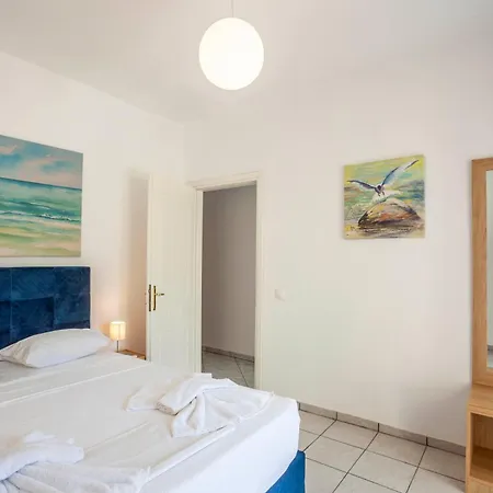 Aris Luxury