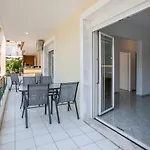 Apartament Aris Luxury *
