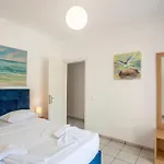 Aris Luxury