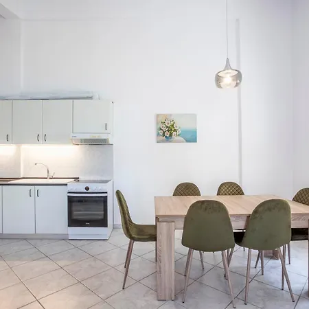 Aris Luxury