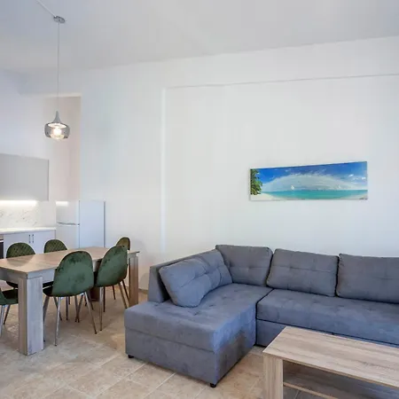 Aris Luxury *