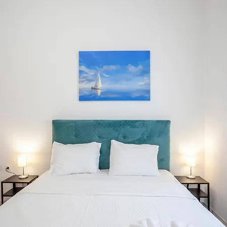 Aris Luxury Apartment *