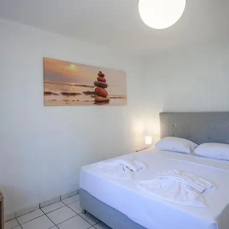 Aris Luxury Appartement Pefkochori