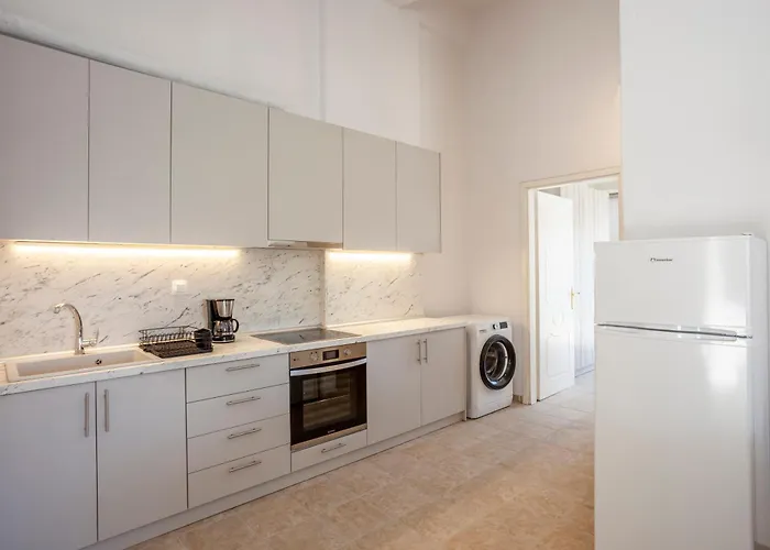 Aris Luxury