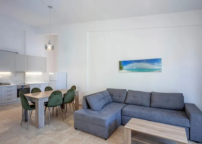 Aris Luxury *