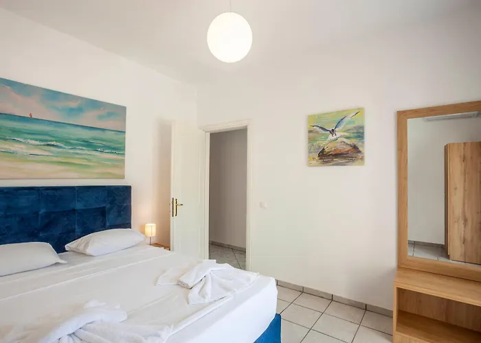 Aris Luxury